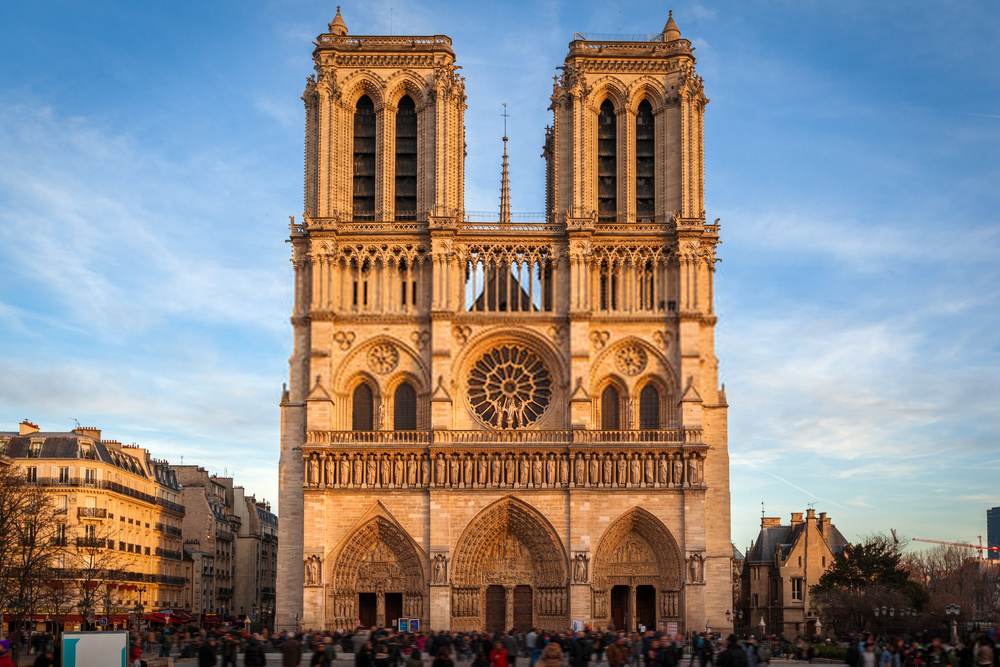 Notre Dame Batı Cephesi